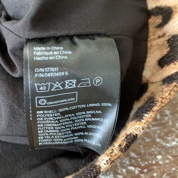 H&M Leopard Print Asymmetrical Zipper Skirt - Picture 5 of 5